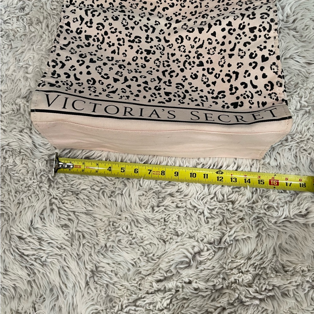 Victoria’s Secret Leopard Tote Bag - Picture 9 of 9